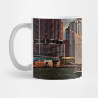 Sailing into the East River, New York City Mug